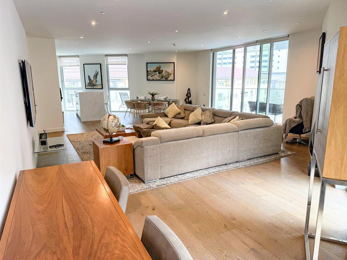 Image of Apartment - 5 Bedrooms - 4 Bathrooms for Rental in EuroCity-Gibraltar, Image 6
